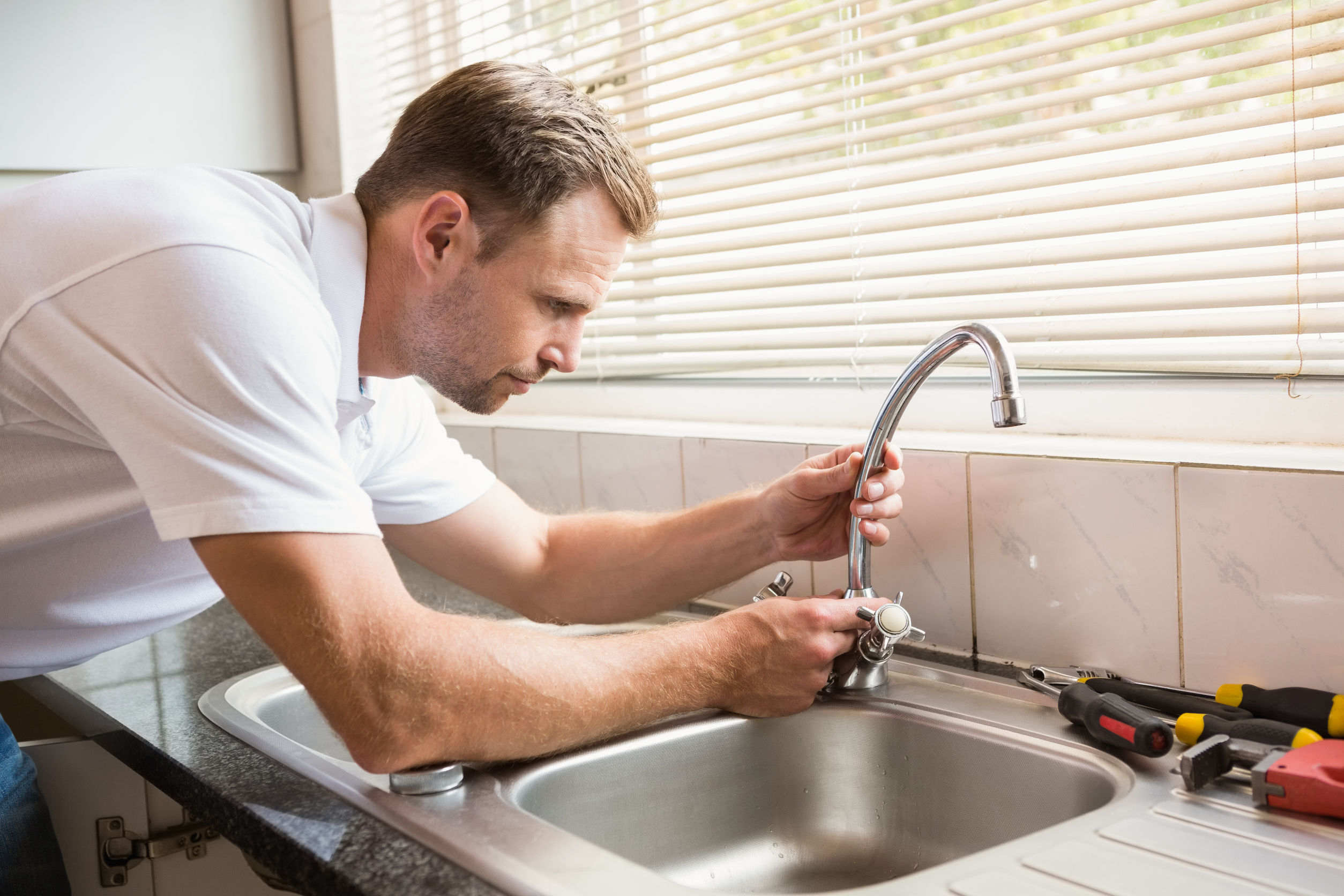 How Do You Know If You Need Faucet Repair in Riverside, CA?